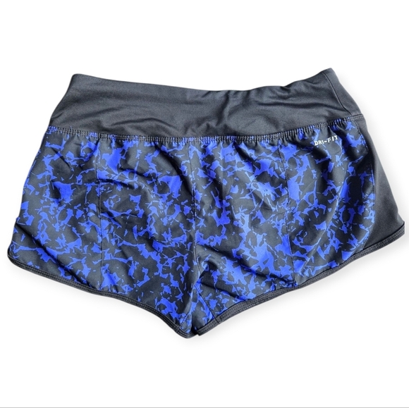 Nike Athletic Shorts - Picture 8 of 9